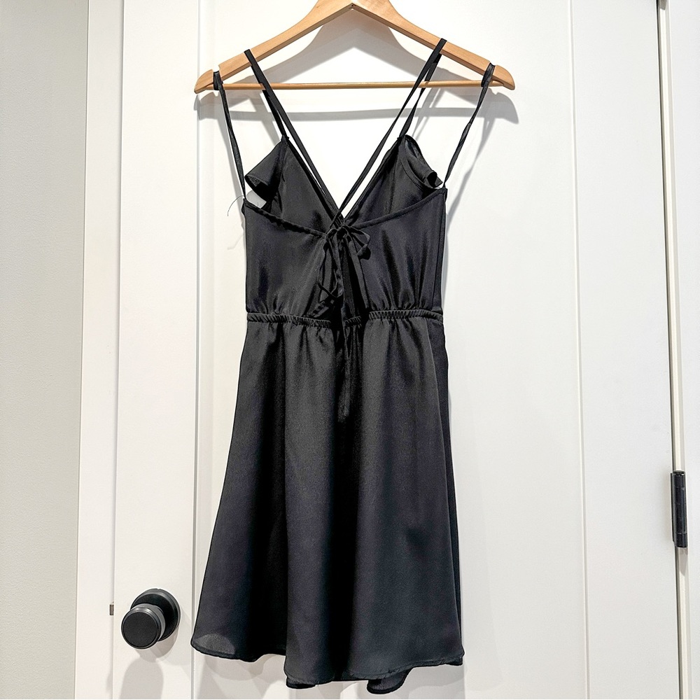 Bcbgeneration Ruffle Front Cross Strap Back Dress… - image 3